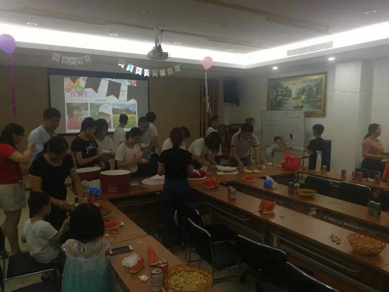 国丰橡塑员工生日会